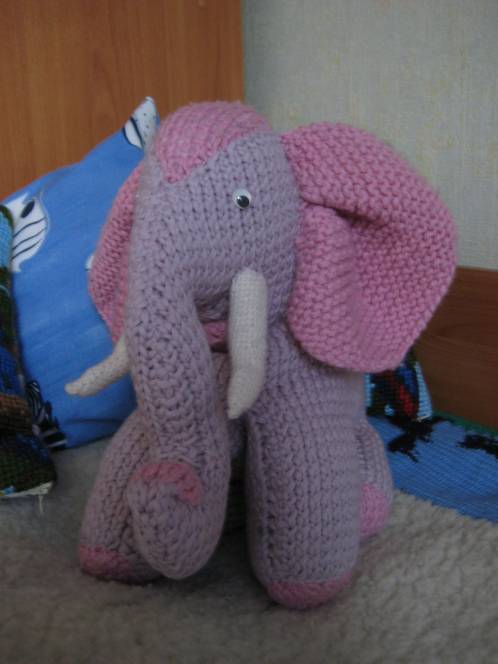 большой розовый слон